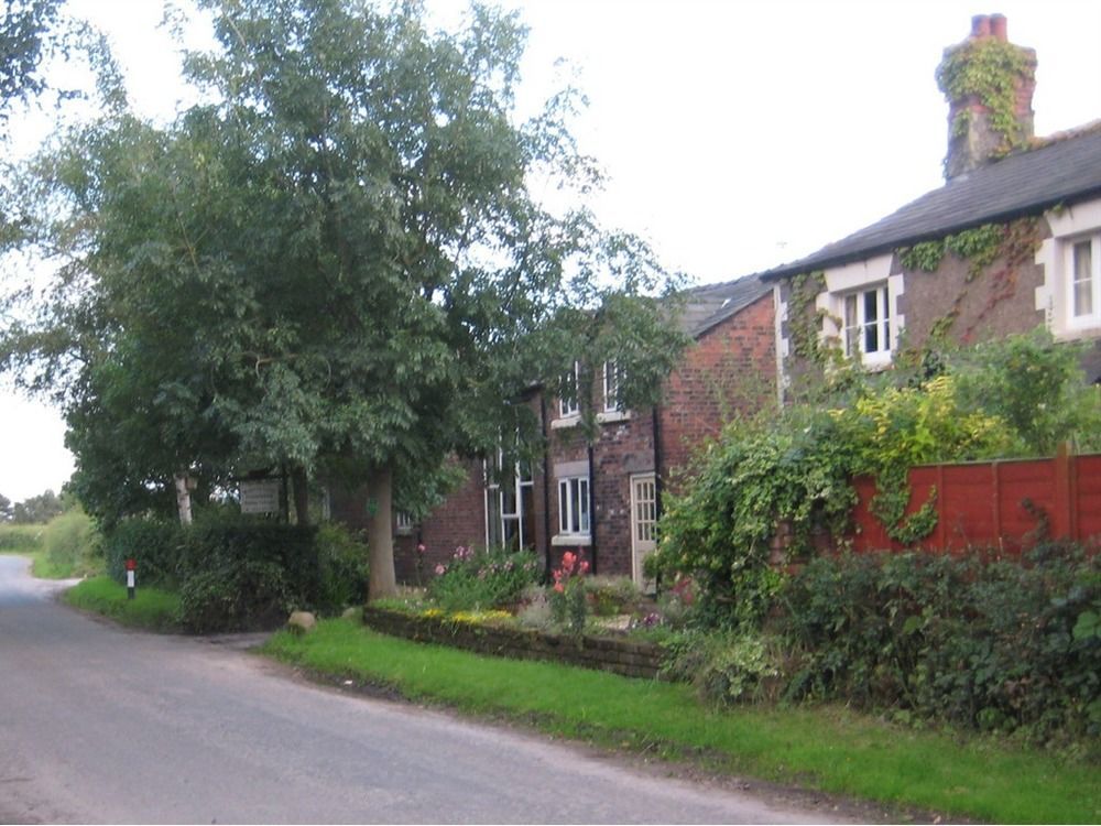 Martin Lane Farm Holiday Cottages Burscough Экстерьер фото